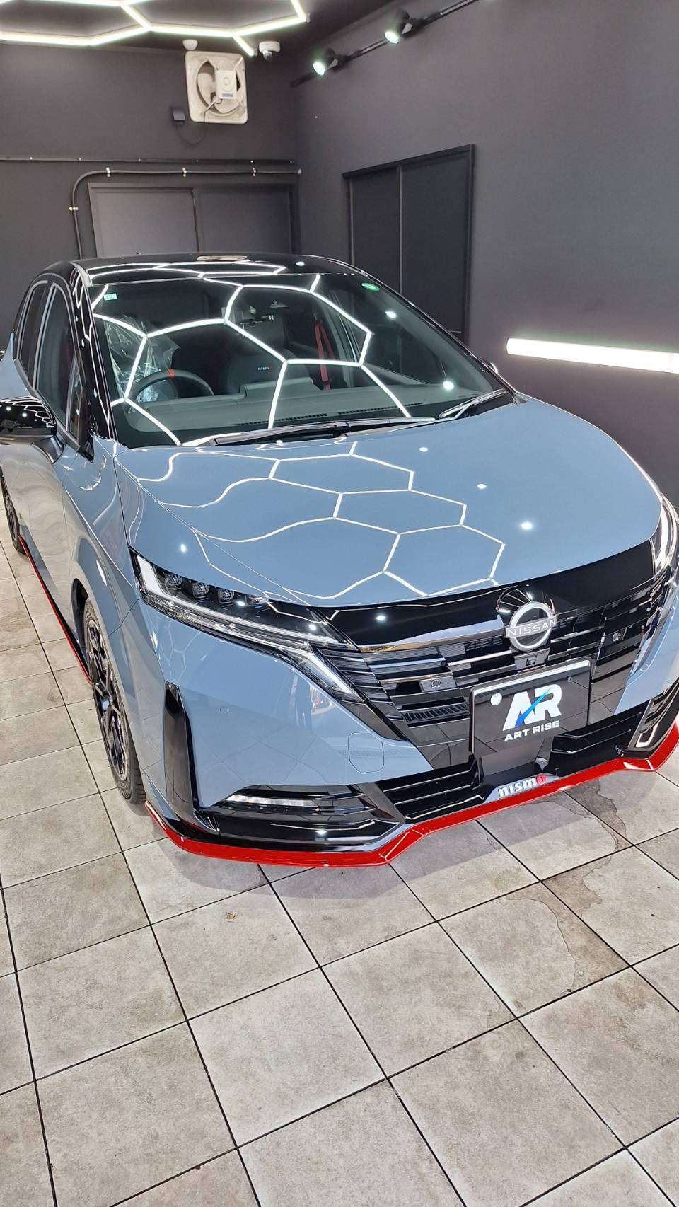 【日産 ノート】グラヴィス ボディ磨き 茨城県常総市より