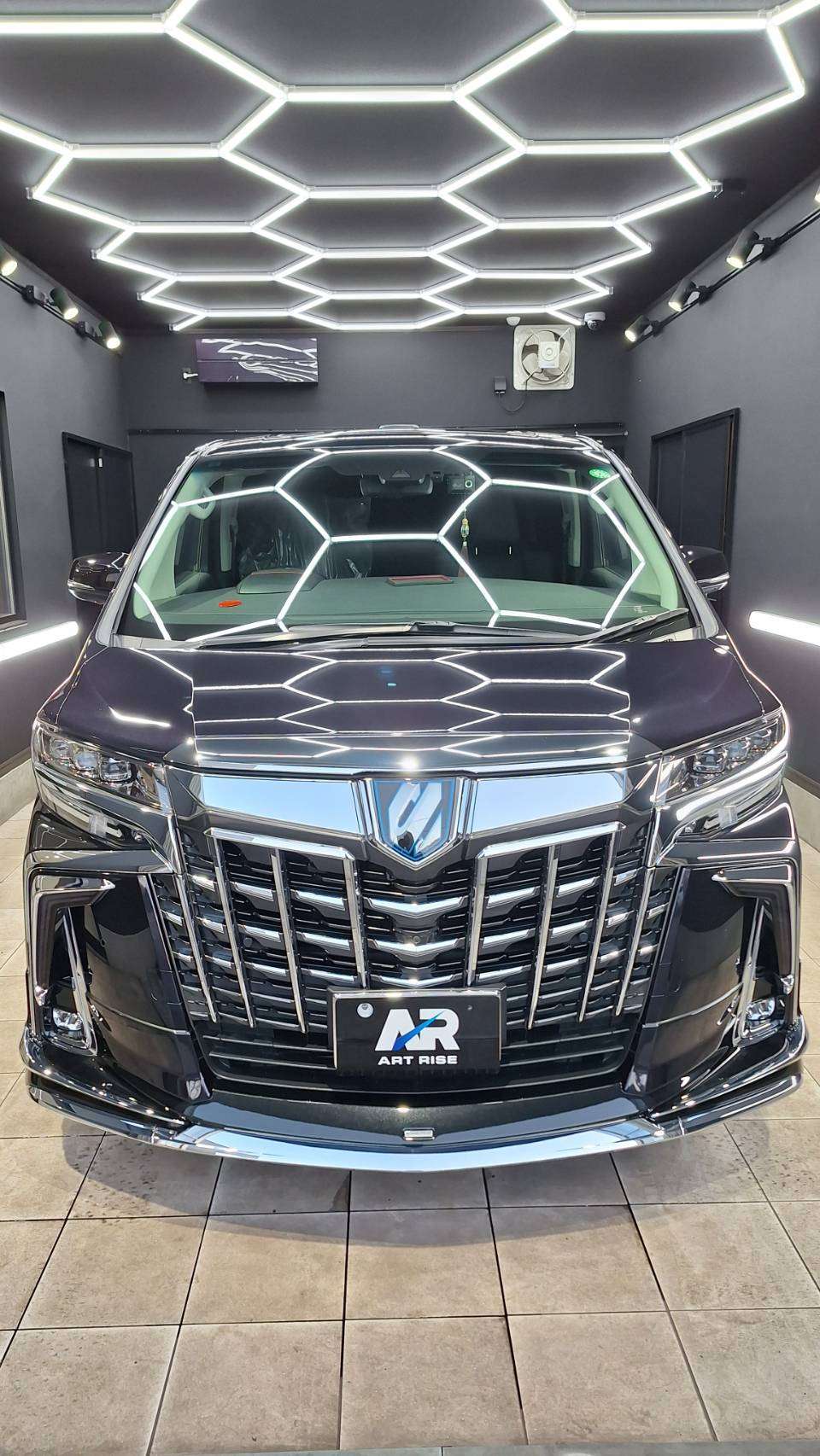 【トヨタ アルファード】リアルガラスコートM ボディ磨き 茨城県常総市より