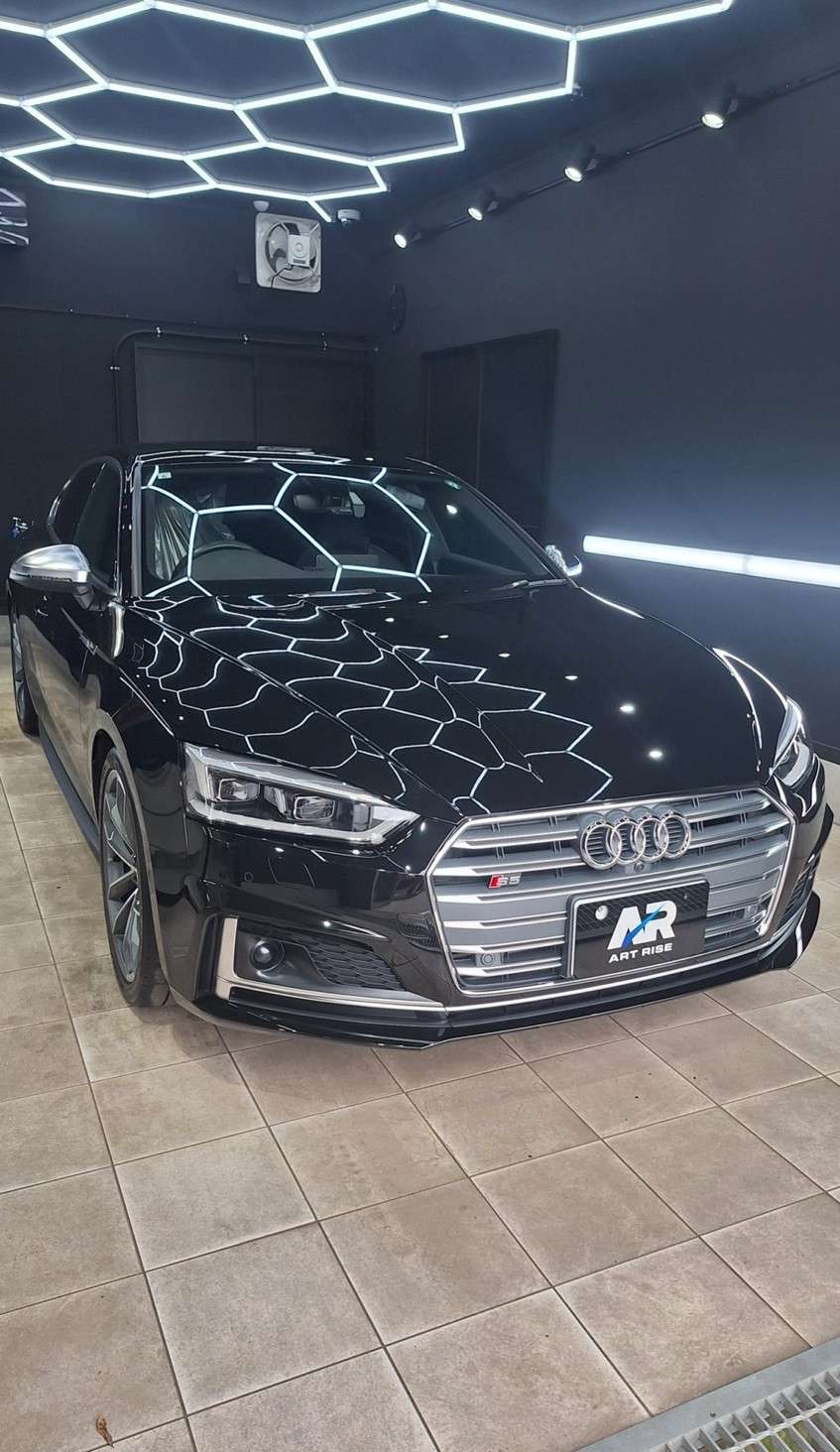 【アウディ S5】リアルガラスコートM ボディ磨き 茨城県つくば市より