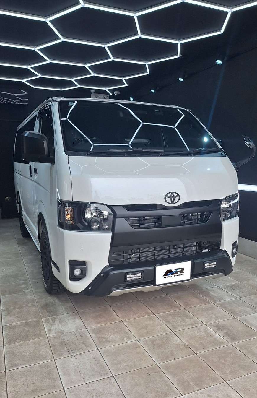 【トヨタ ハイエース】リアルガラスコートM 新車コース 茨城県結城市より