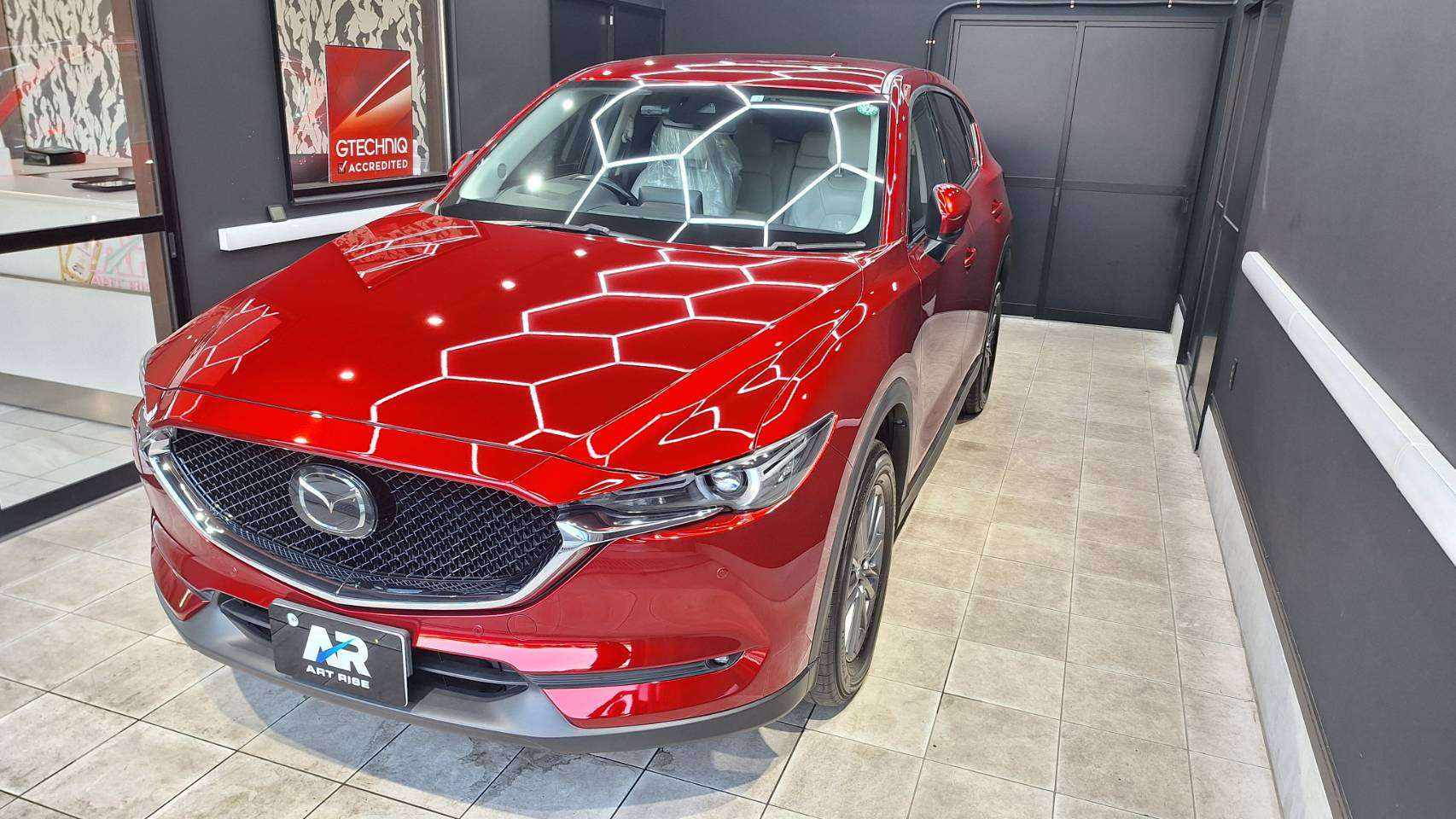 【マツダ CX-5】グラヴィス ボディ磨き 茨城県結城郡より