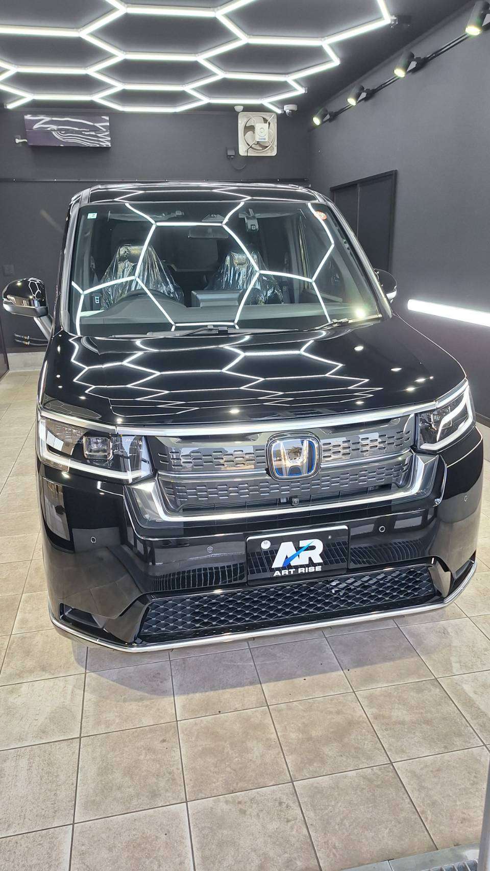 【ホンダ ステップワゴン】リアルガラスコートM ボディ磨き 茨城県下妻市より