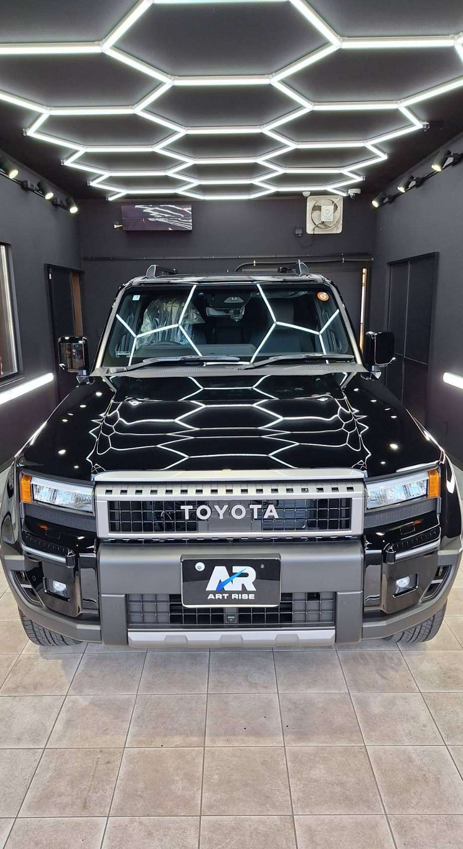 【トヨタ ランドクルーザー】リアルガラスコートＭ 新車コース 茨城県つくば市より