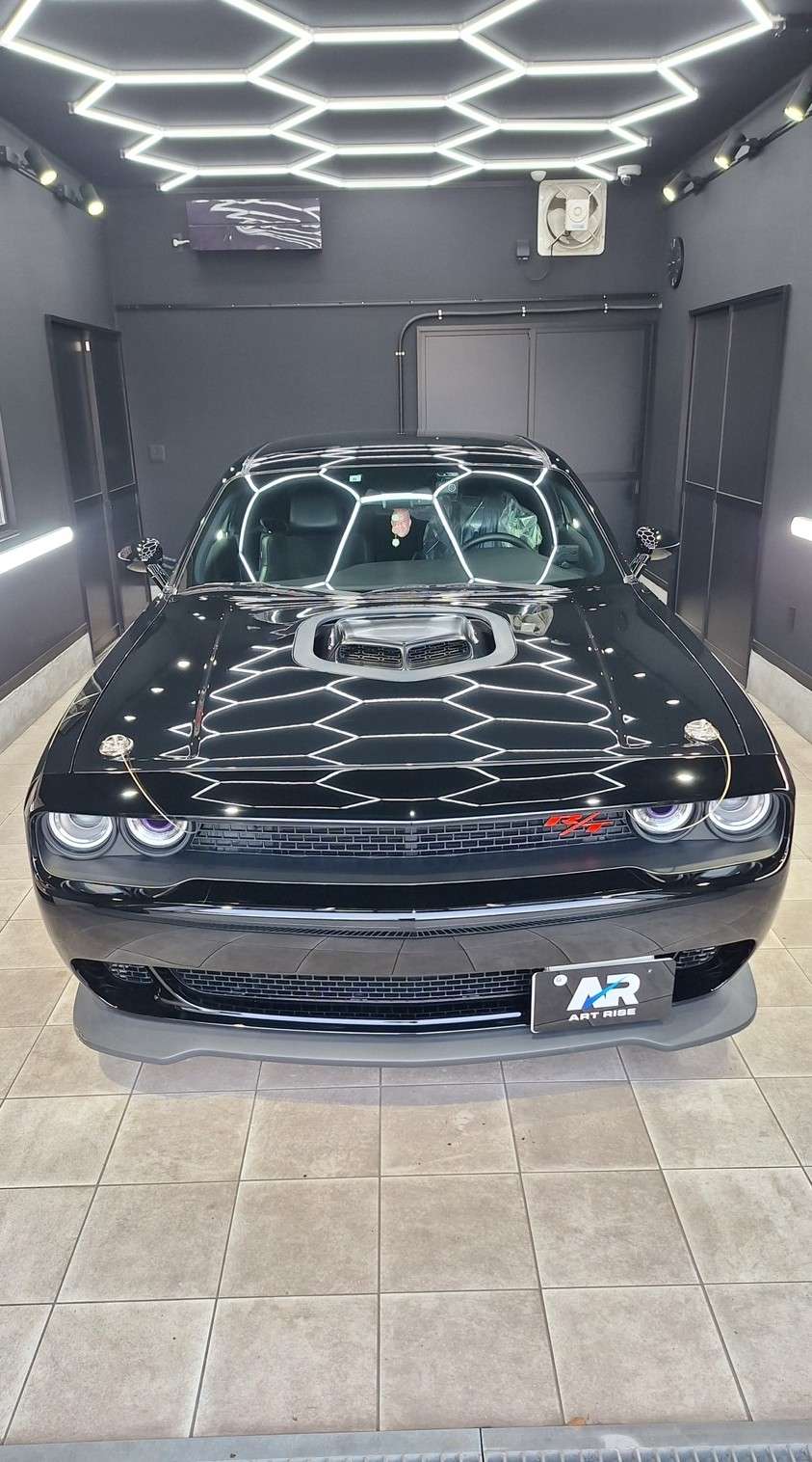 【ダッジ チャレンジャー】ジーテクニッククリスタルセラムライト ボディ磨き 茨城県神栖市より