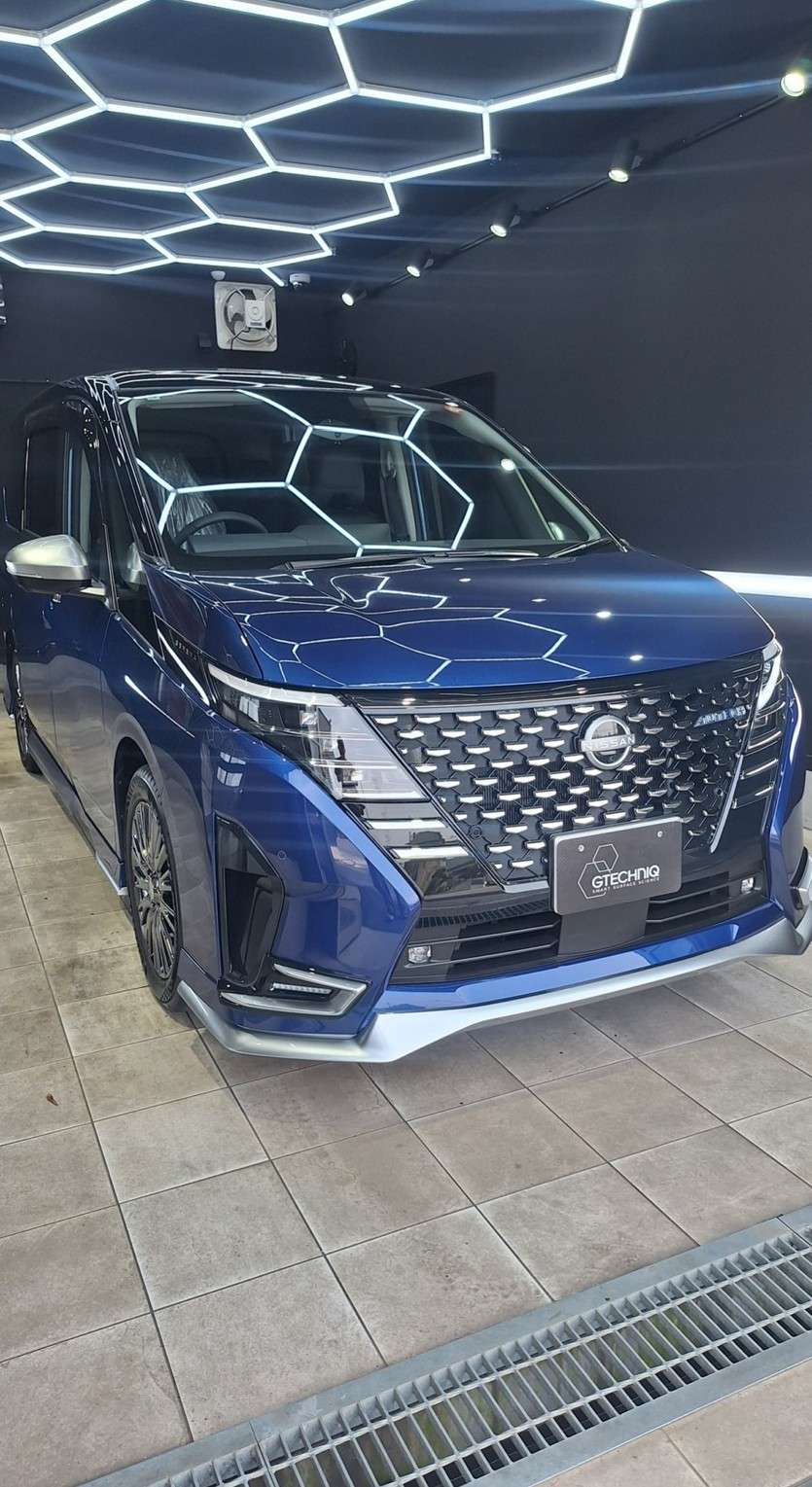 【日産 セレナ】ジーテクニッククリスタルラッカー ボディ磨き　茨城県守谷市より
