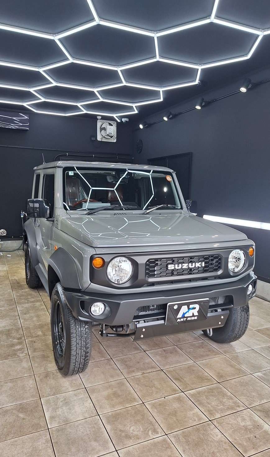 【スズキ ジムニーシエラ】リアルガラスコートR ボディ磨き 茨城県つくば市より