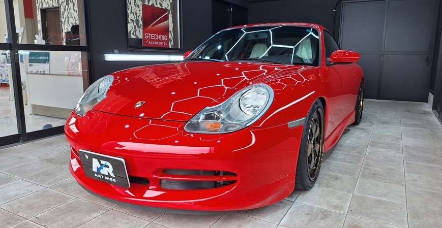 【ポルシェ 911】グラヴィス ボディ磨き 茨城県筑西市より