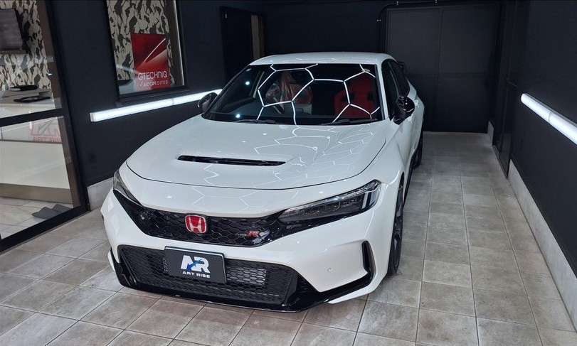 【ホンダ シビック】グラヴィス ボディ磨き 茨城県つくば市より