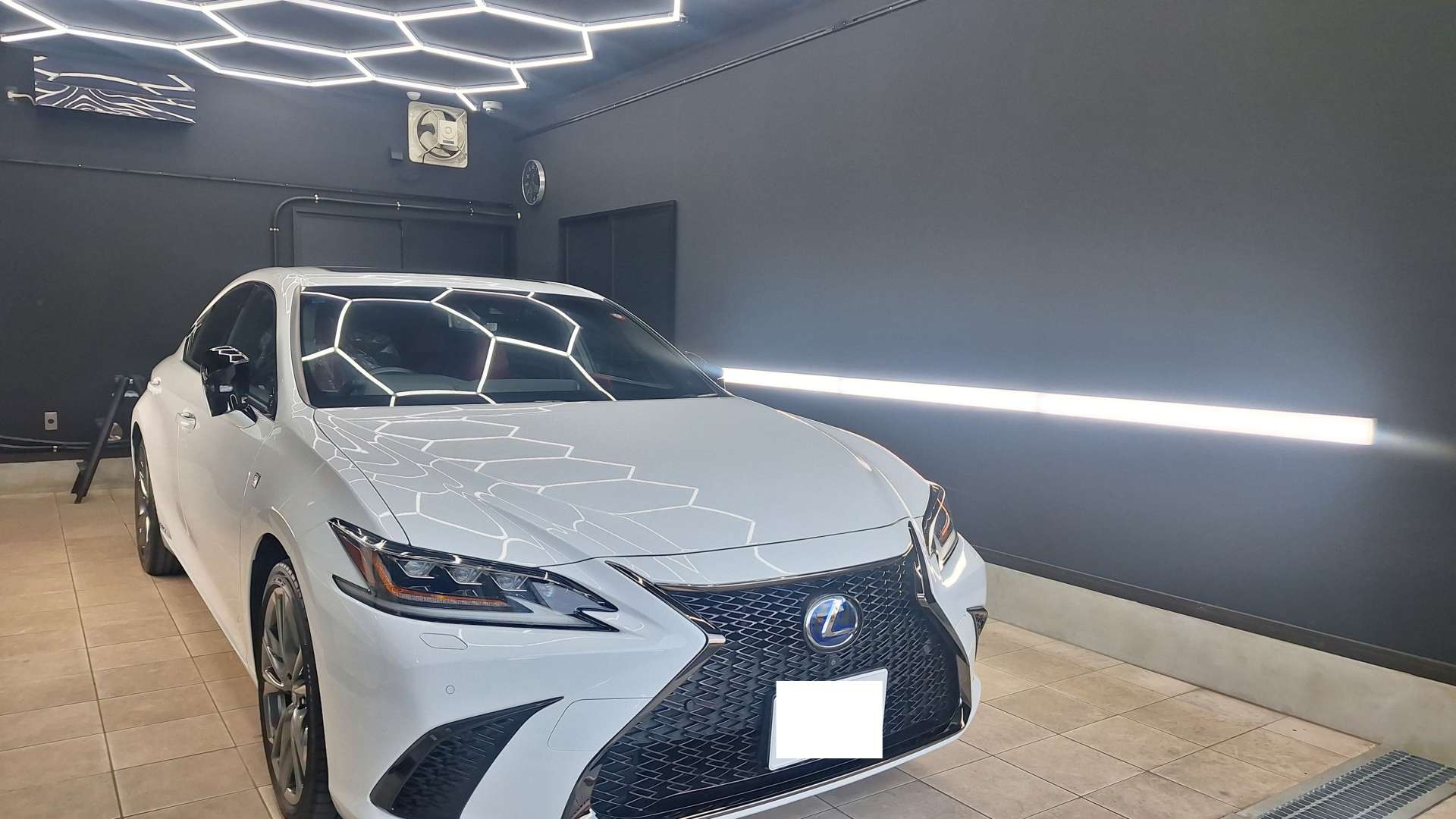 【レクサス ES】　リアルガラスコートM　ボディ磨き　茨城県常総市より