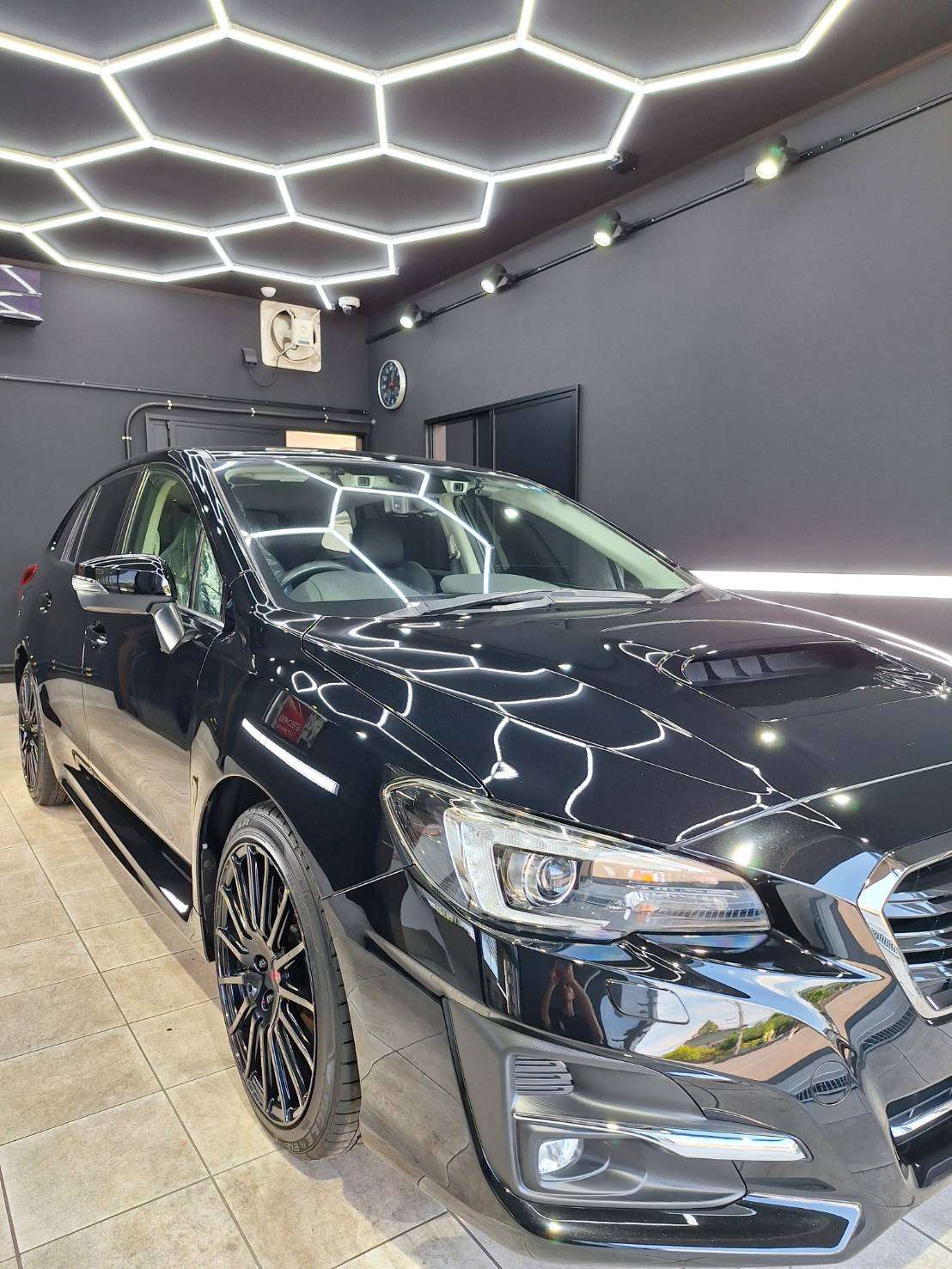 【スバル レヴォーグ】リアルガラスコートM ボディ磨き 茨城県つくば市より