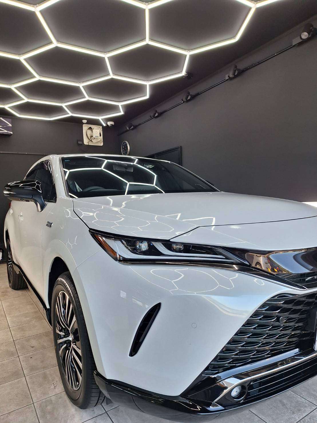 【トヨタ ハリアー】ジーテクニッククリスタルセラムライト ボディ磨き 茨城県水戸市より