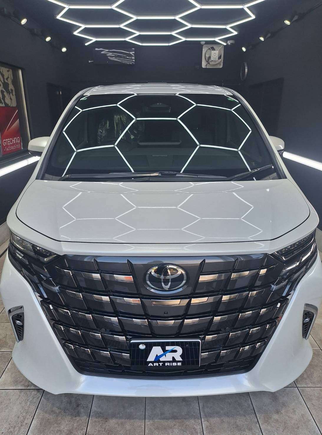 【トヨタ アルファード】グラヴィス 新車コース 茨城県つくば市より